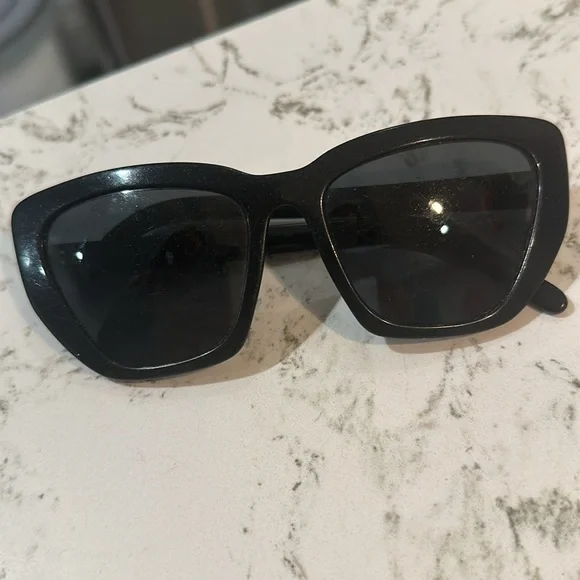 Prada | Accessories | Preowned Prada Pr 8vs Catwalk  display picture 3